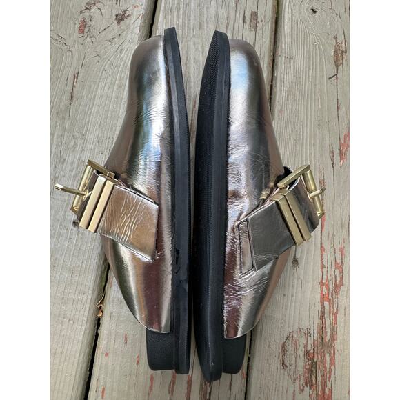 VENUS METALLIC SHEARLING SLIP ON MULES Sz 40, Us 9. SILVER GOLD BUCKLE - Picture 9 of 16